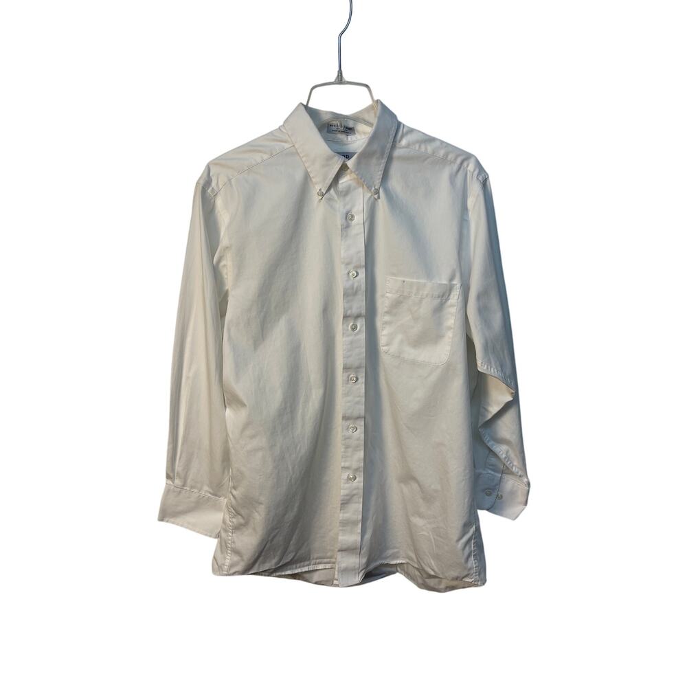 IZOD Men’s Solid Button Down Dress Shirt Color White Size Large 16.5 32/33
